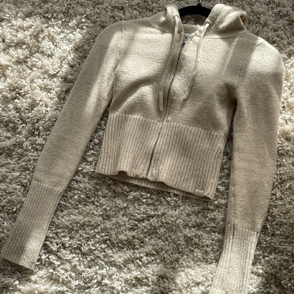 Knitted Set - Picture 2 of 5